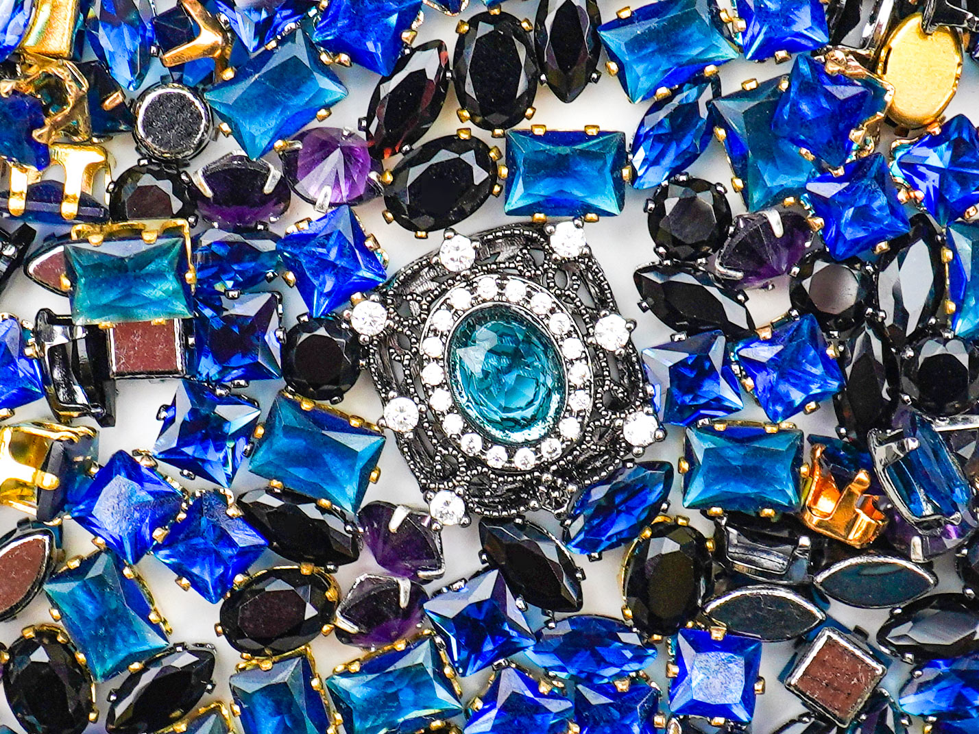 Royal Jewels-Moon Veil