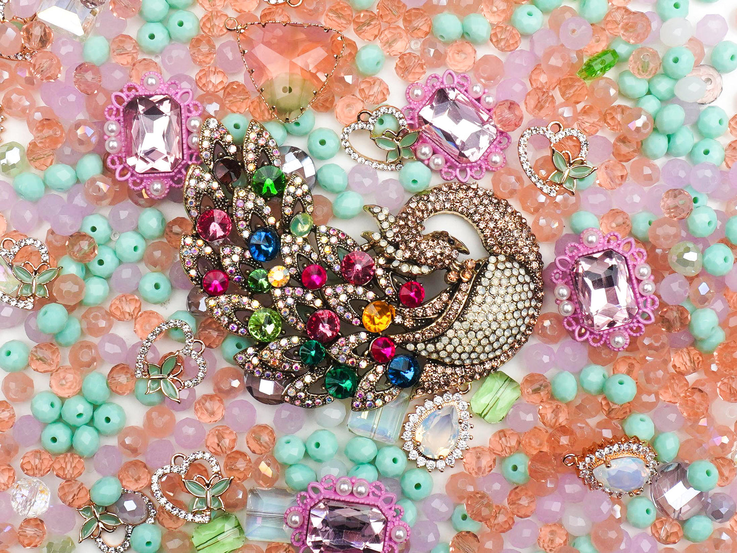 Giant Lux-Macaron World