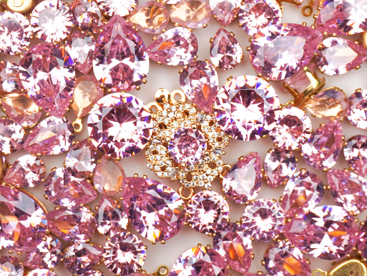 Royal Jewels-Powder Room