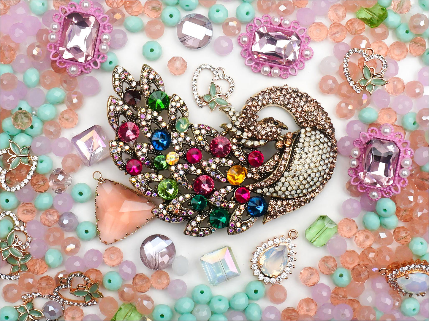 Giant Lux-Macaron World