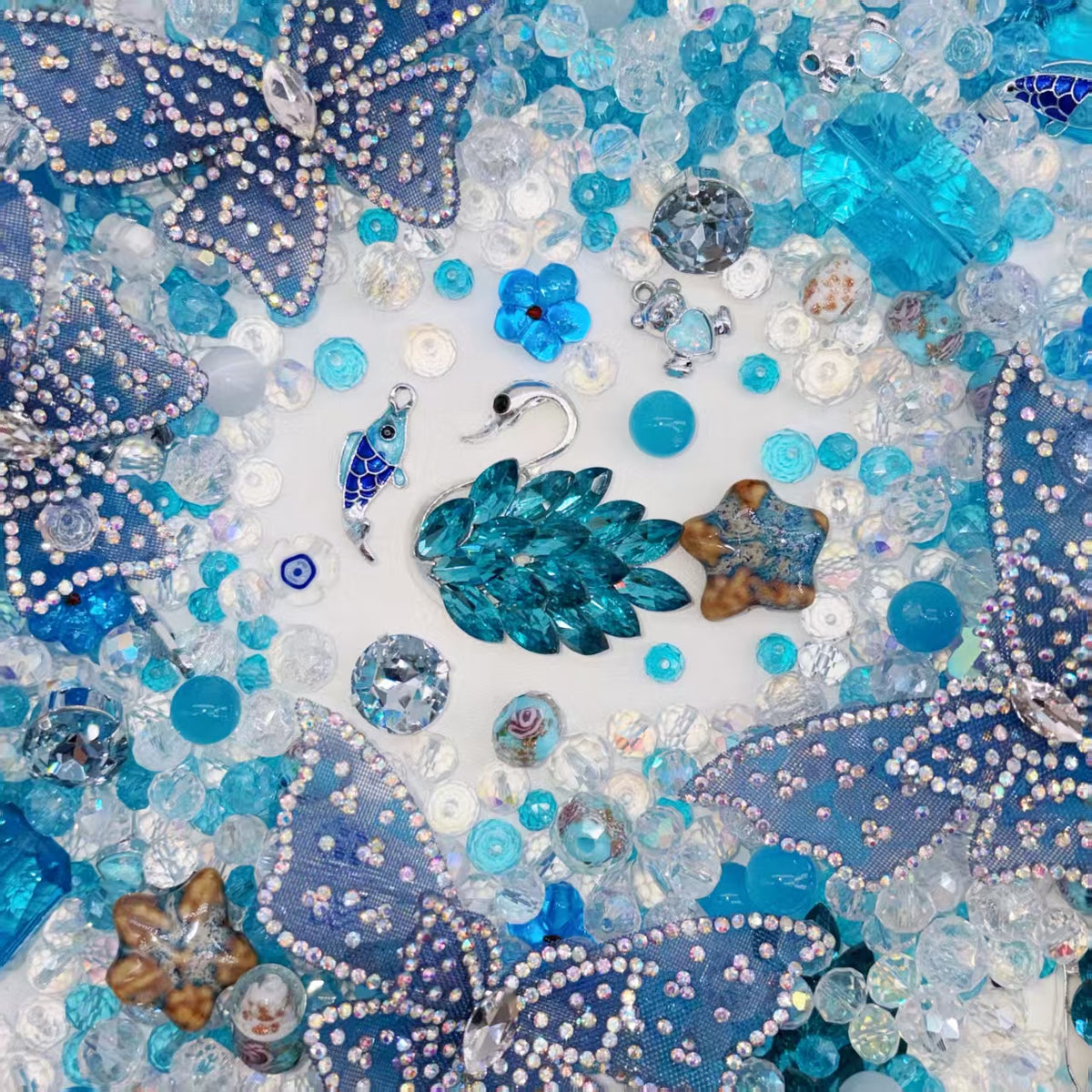 (Artist) Giant Luxury-Blue Reverie