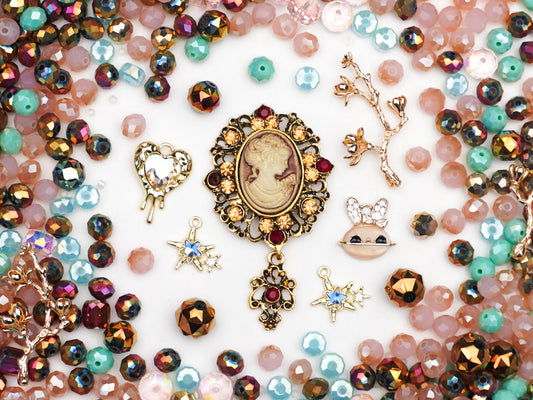 Giant Lux-Alien Landing