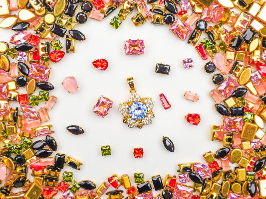 Royal Jewels-Pretty Vintage