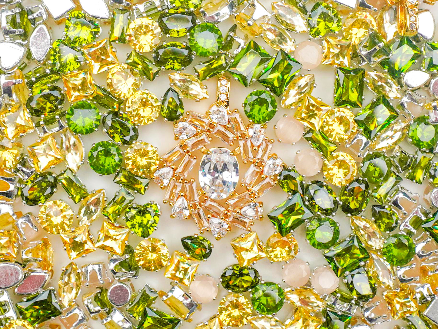 Royal Jewels-Green Flag