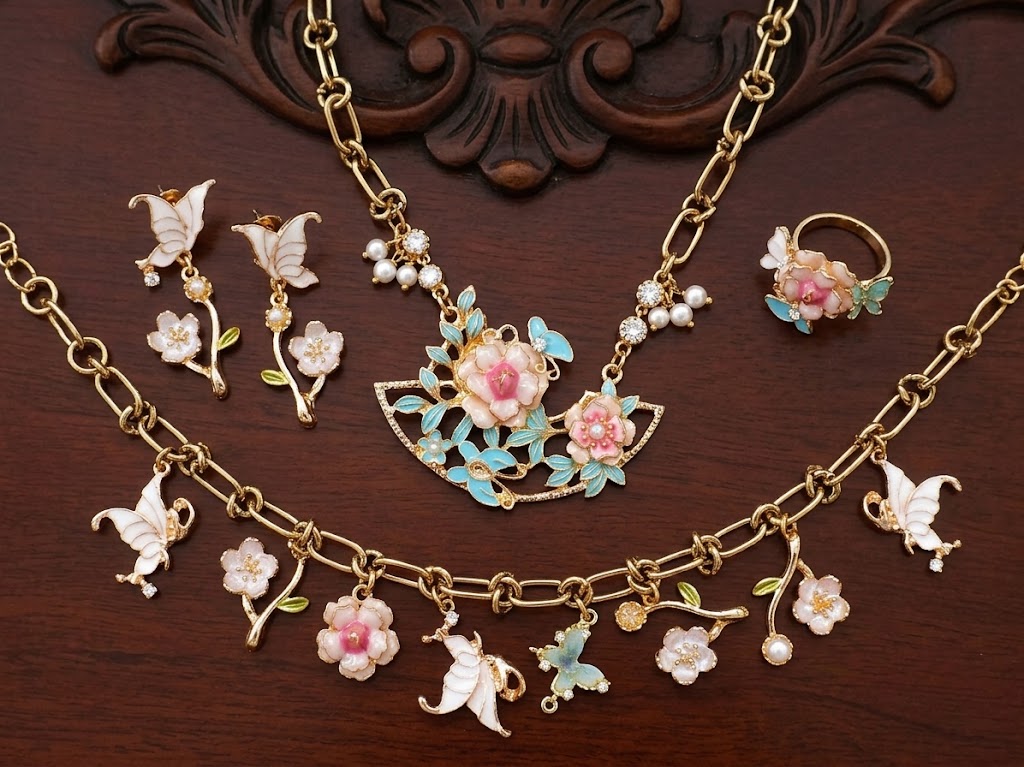 Jingle-Daisy Chain Memories